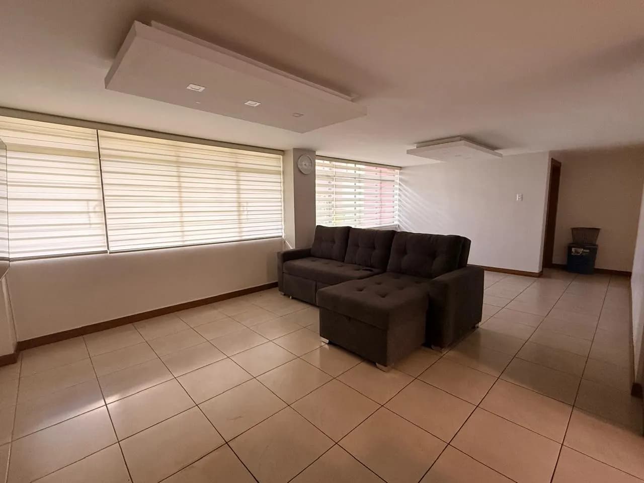 Venta de amplió departamento en el Conjunto Edificio Multifamiliar El Batán — foto 9