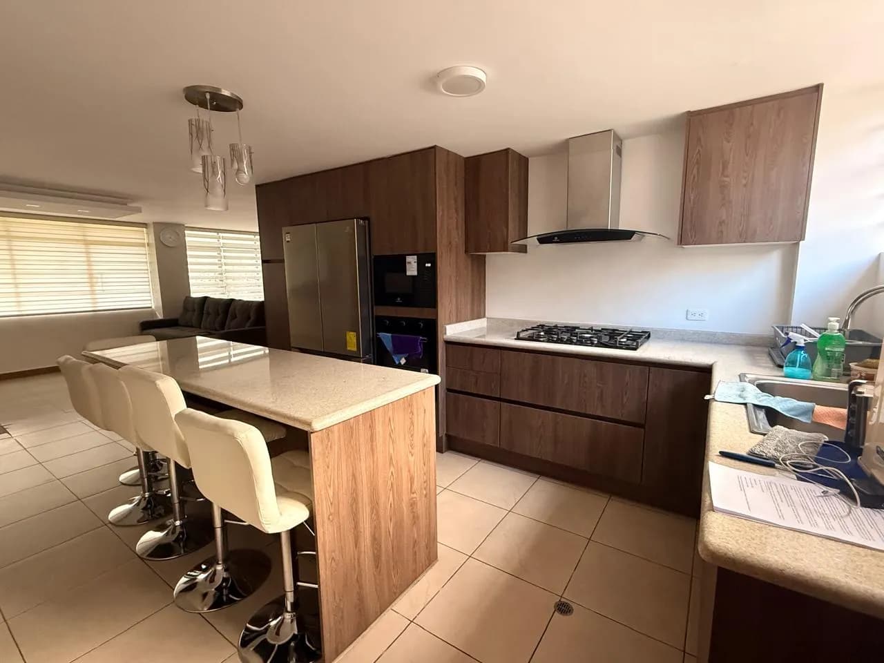 Venta de amplió departamento en el Conjunto Edificio Multifamiliar El Batán — foto 8