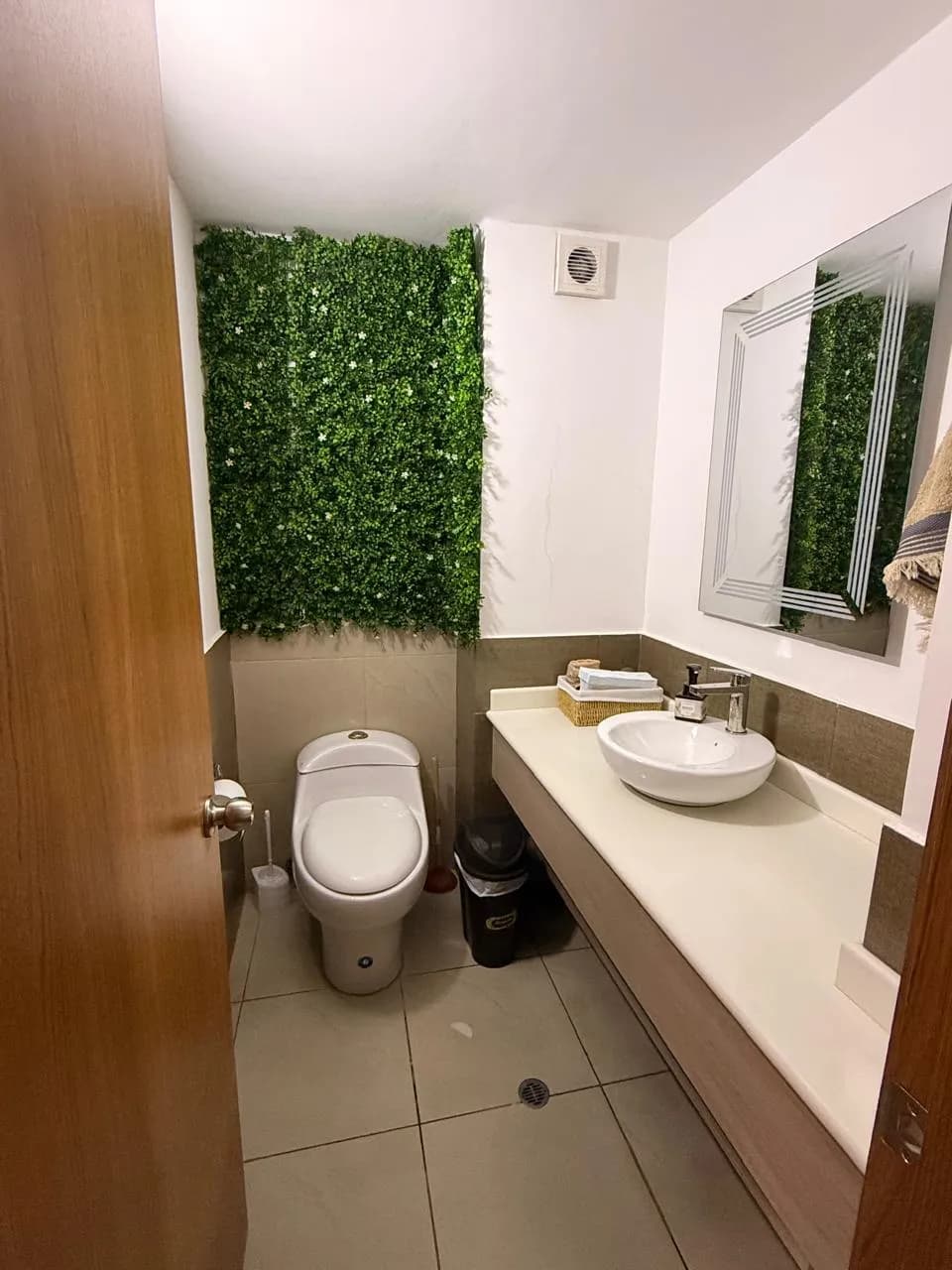 Venta de amplió departamento en el Conjunto Edificio Multifamiliar El Batán — foto 7