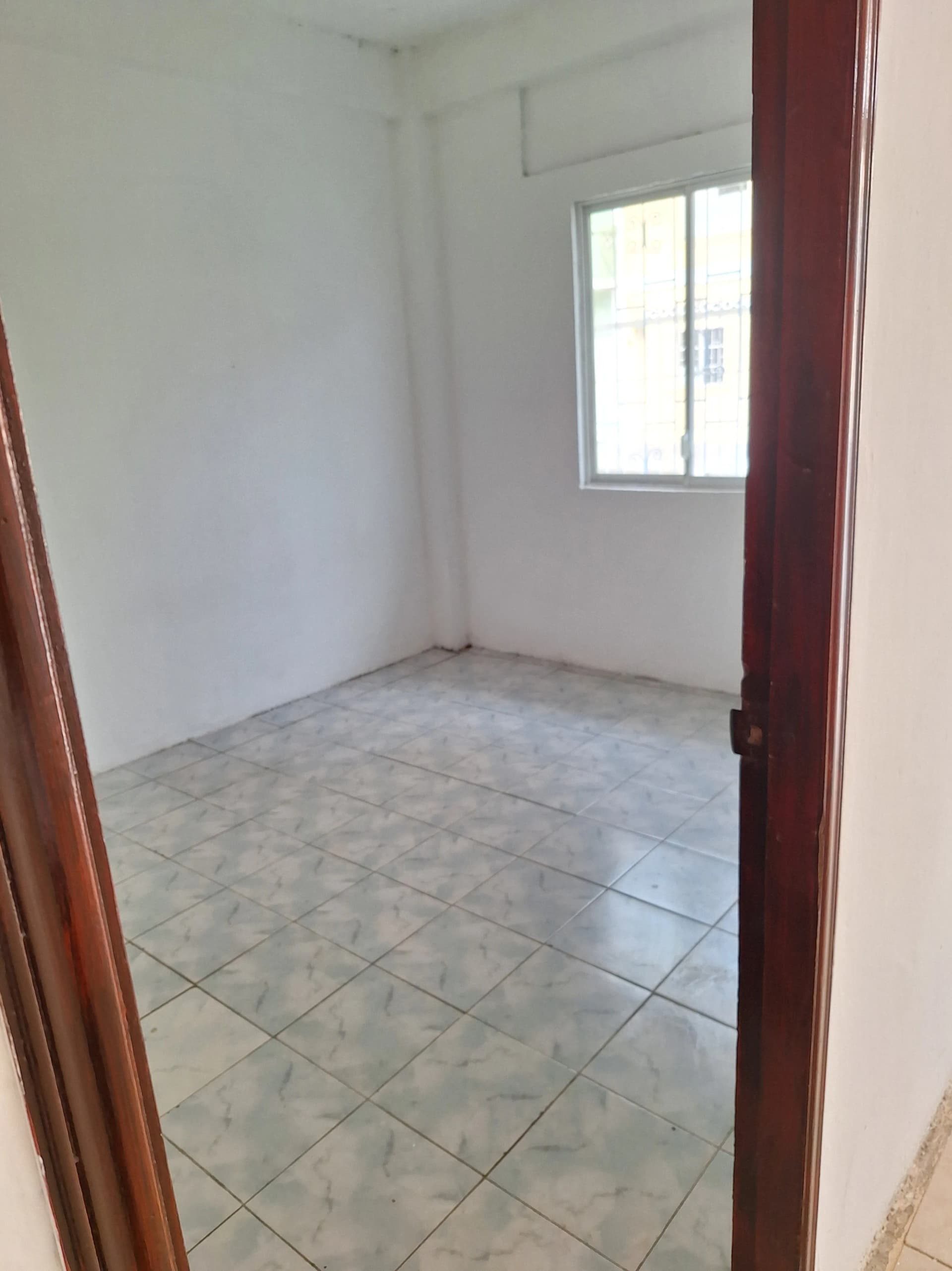 Se alquila departamento planta baja — foto 4