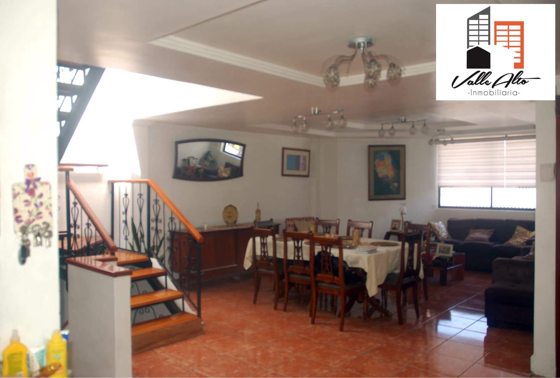 CASA DE DOS DEPARTAMENTOS + SUITE. — foto 7