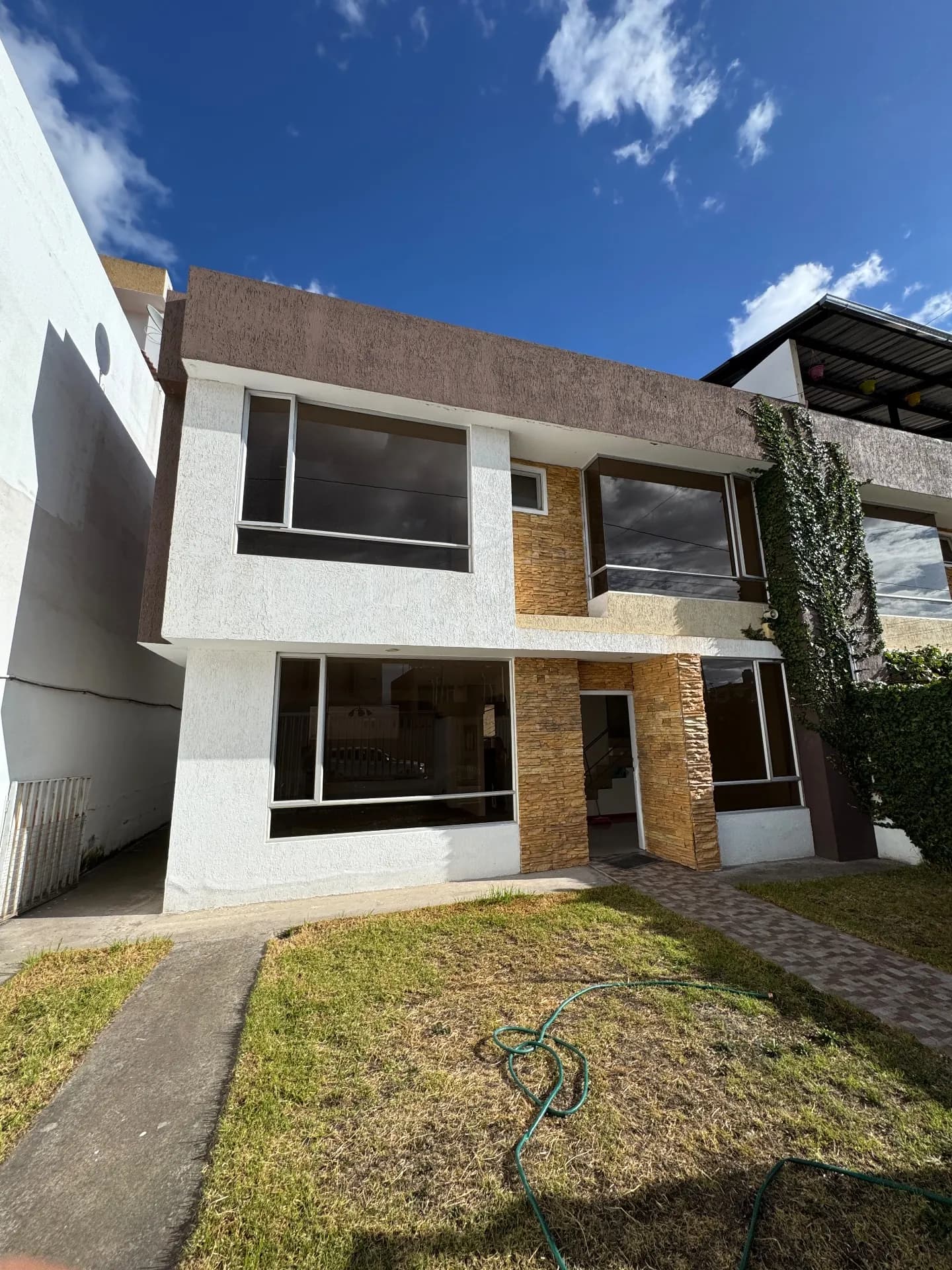 Casa de oportunidad en Chambo — foto 1