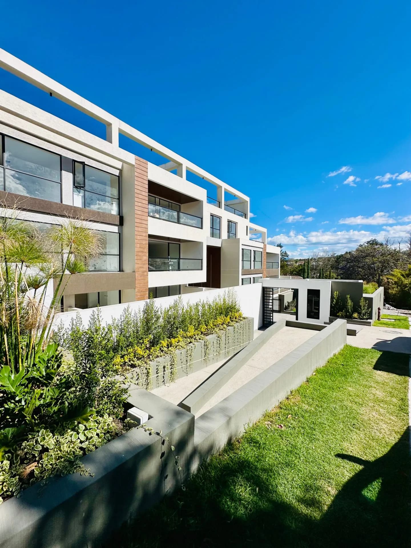 PENTHOUSE D402 | ARMONNIA II – Cumbayá — foto 1