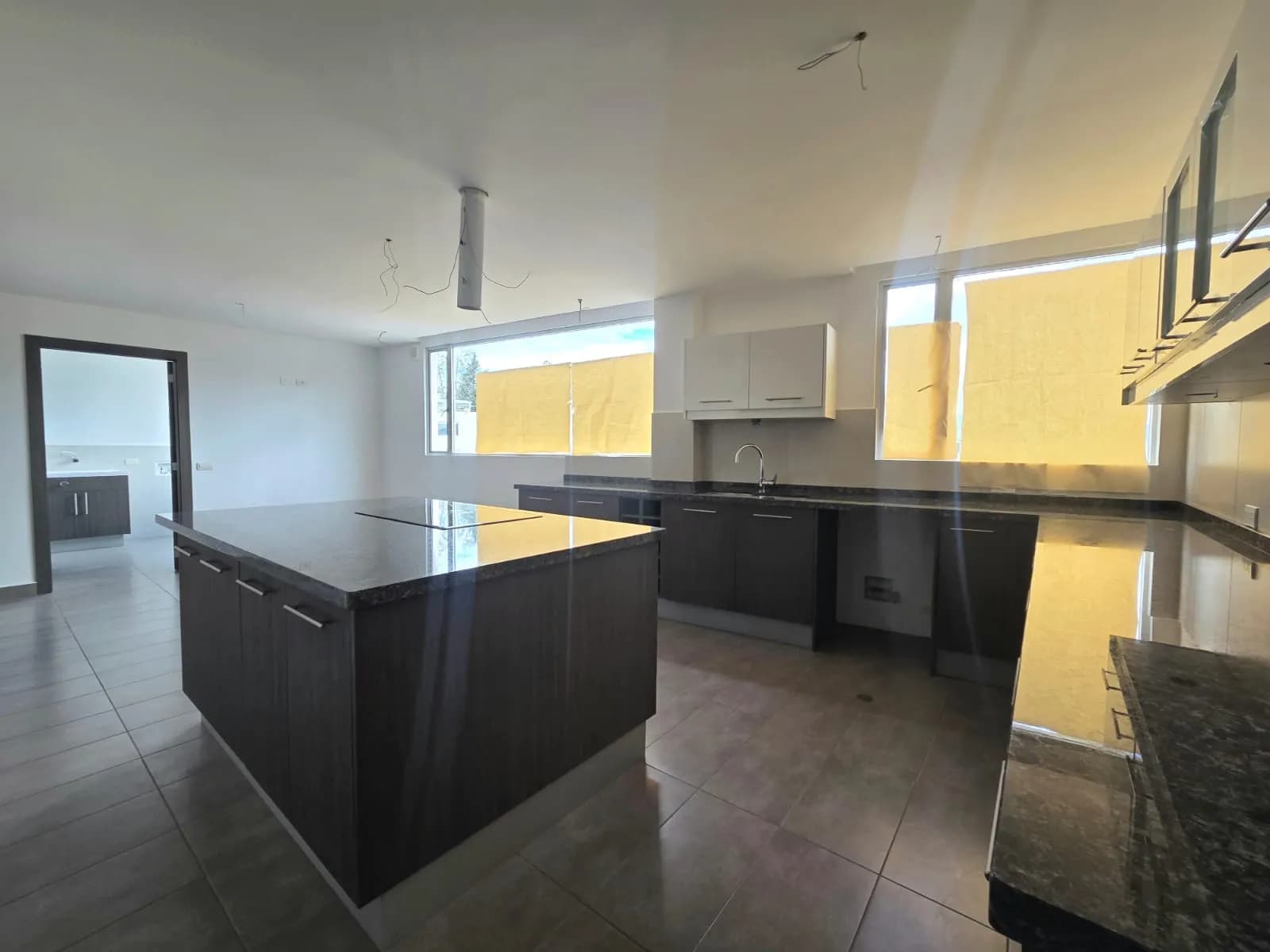 DEPARTAMENTO DE LUJO A ESTRENAR – BELLAVISTA, QUITO — foto 4