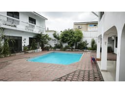 SE VENDE CASA EN URDESA