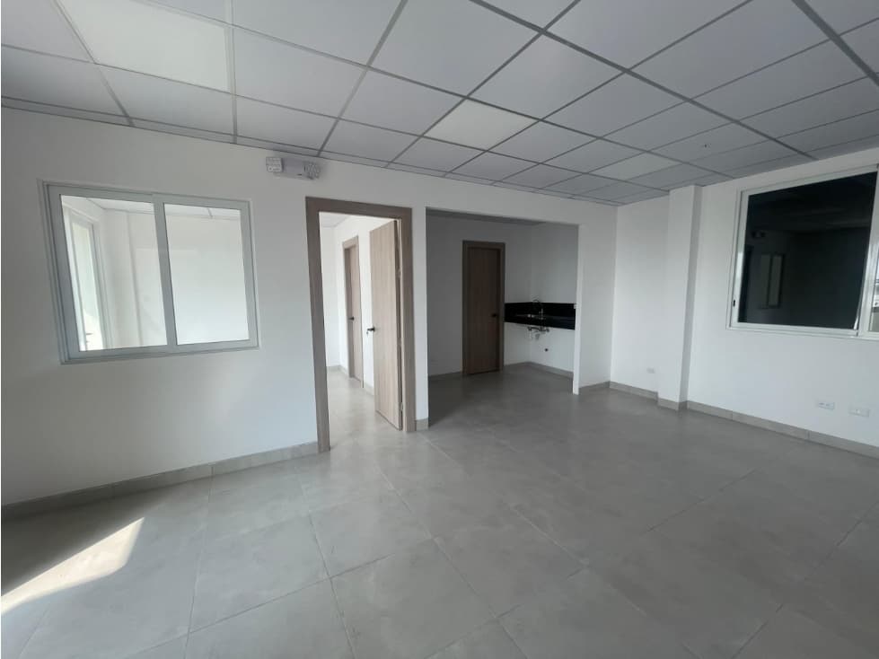SE ALQUILA BODEGA EN ALMAX PLUS — foto 3