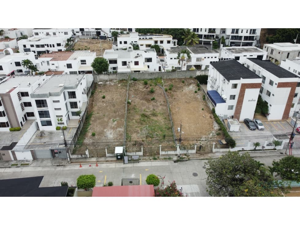 TERRENO EN CEIBOS ATRAS DEL COLEGIO BALANDRA — foto 3