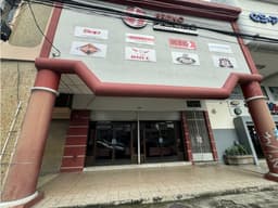 LOCAL COMERCIAL CON OFICINAS EN LORENZO DE GARAICOA