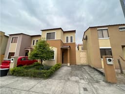 SE VENDE PROPIEDAD EN LA JOYA ETAPA CORONA