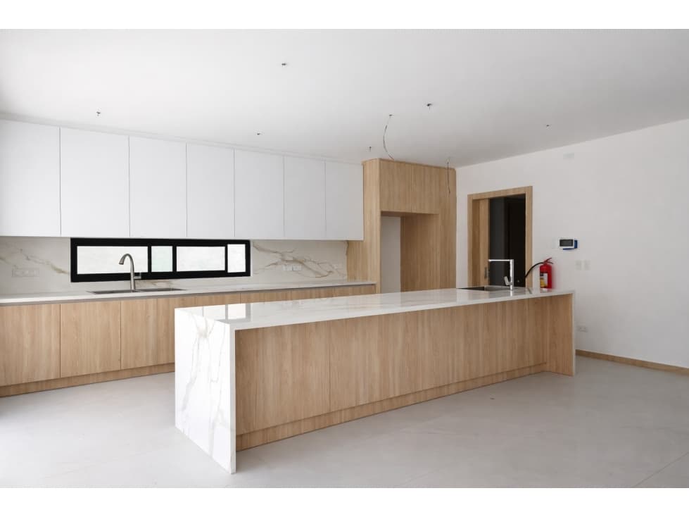 Casa moderna en venta Miravalle430m2, 4 dormitorios, ascensor, vista — foto 4