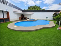 Casa de 287m2 en venta en Vía Pillagua Cumbayá - jardín 67m2