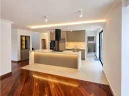 Casa de 232,68m² en arriendo en Cumbaya Vista Hermosa con jardín