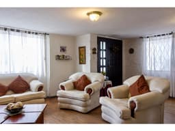 VENDO CASA CON SUITE, PONCEANO ALTO, NORTE DE QUITO