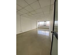 Oificinas de arriendo en Quito , Av. Colón