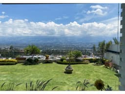 Casa de Lujo en Venta Vista Grande, Cumbayá | Vista Panorámica