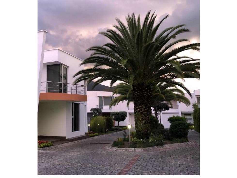 Casa en Venta en Tumbaco | 286 m² Construcción + 123 m² Jardín — foto 3