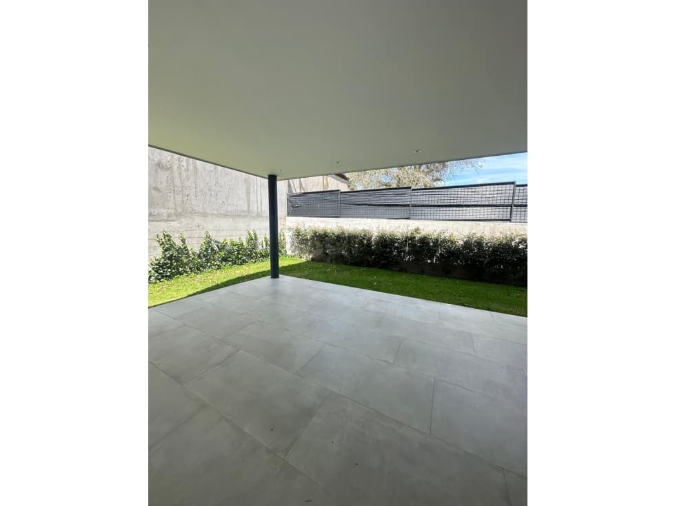Casas de lujo en Puembo: 3 dormitorios, jardín y estreno listas — foto 3