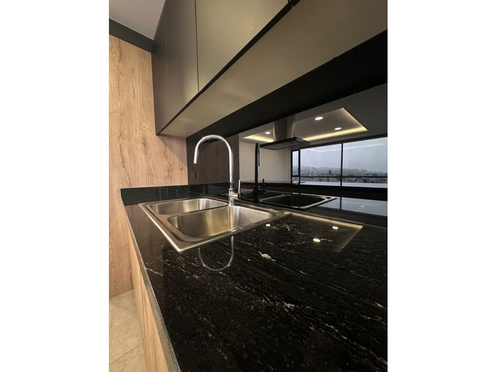 Penthouse en venta en Quito Tenis Quito Ecuador Edificio Moderno — foto 5