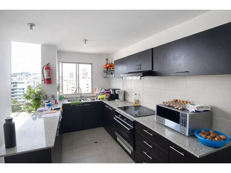 Departamento Moderno en Venta Quito Sector Las Universidades — foto 2