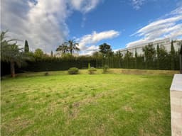 Casas de Venta en Cumbayá a estrenar con Ascensor y Jardín
