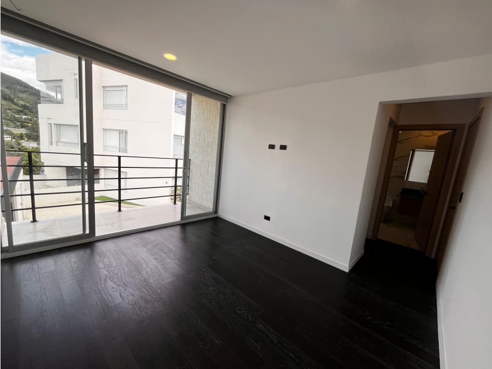 Casas modernas de arriendo en Cumbaya Sector El Nacional — foto 3