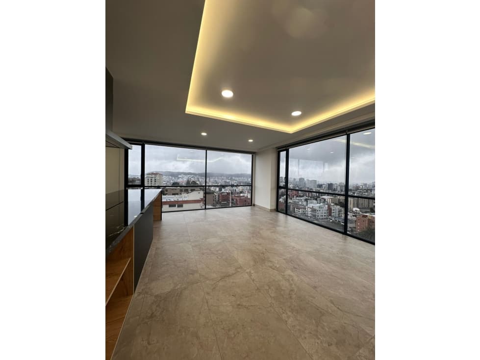 Penthouse en venta en Quito Tenis Quito Ecuador Edificio Moderno — foto 1