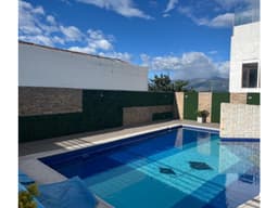 Casa en Venta Cumbaya 4 Dormitorios | Real Estate Quito