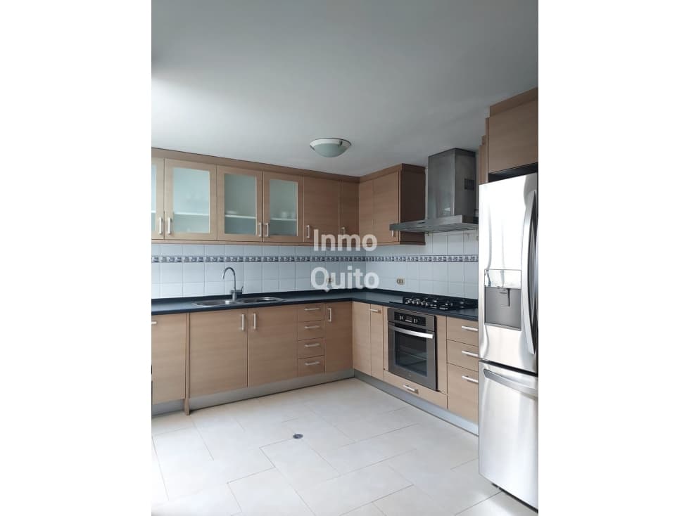 Casa Amoblada de Lujo en Arriendo en Miravalle Cumbayá Quito Ecuador — foto 6