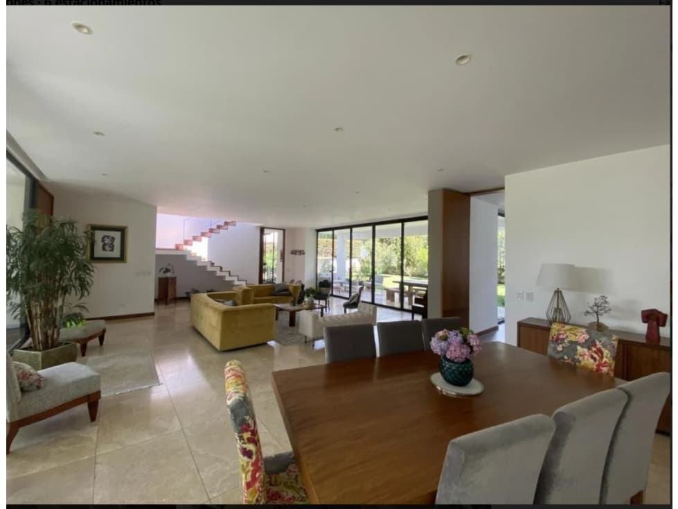 Casa de Lujo en Venta Urb. Arrayanes, Puembo, Jardín + Máster en PB — foto 2