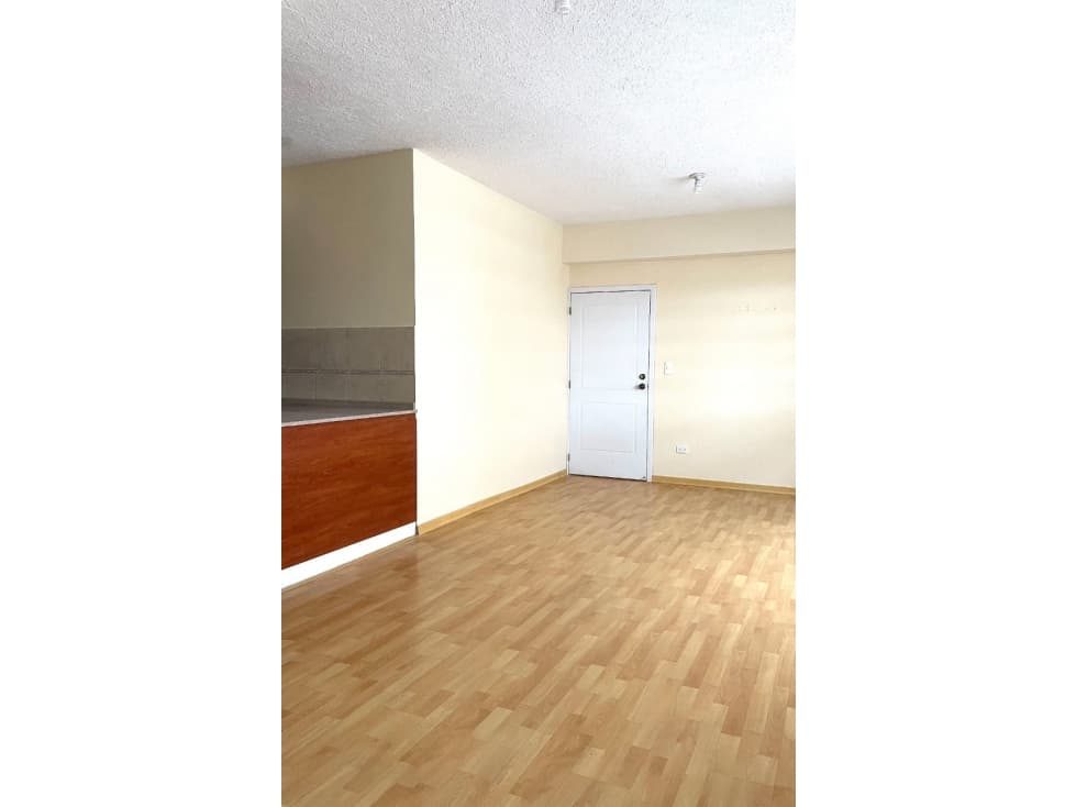 VENDO DEPARTAMENTO 3 DORMITORIOS EN QUITO SECTOR EL INCA — foto 3