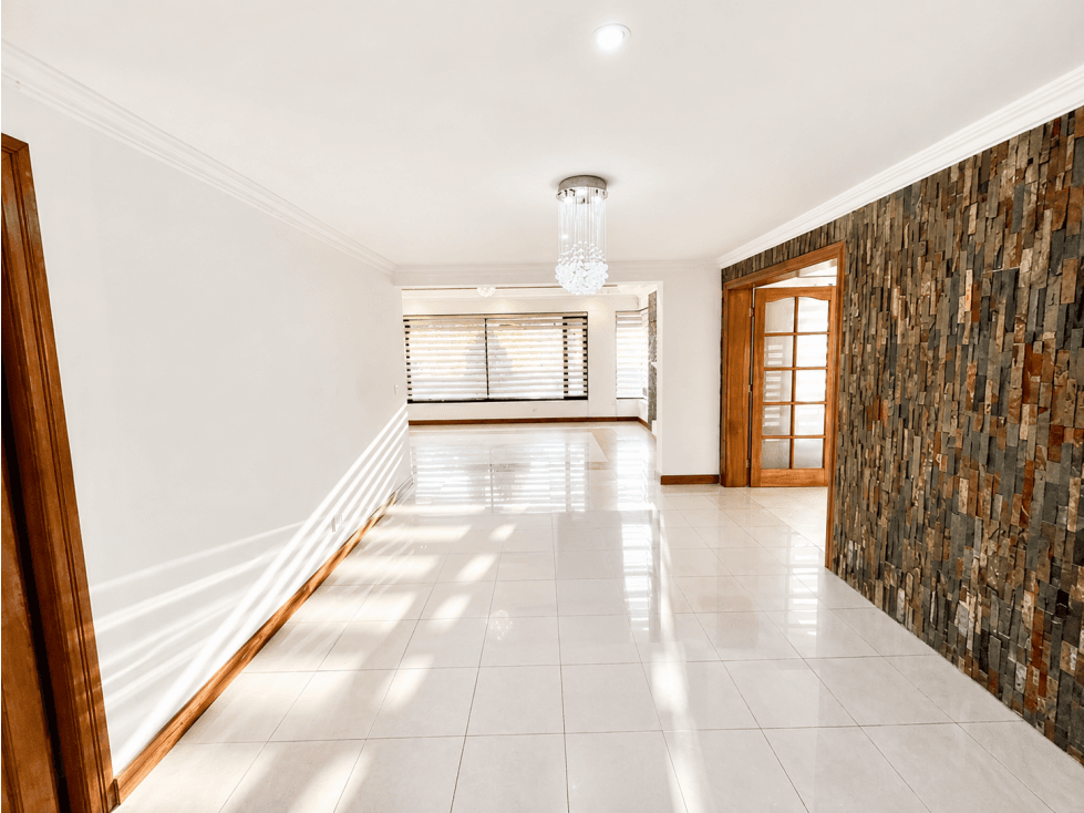 Rento Casa con jardin en Cumbaya, Jacaranda con cuarto de servicio — foto 3