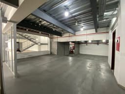 Quito Cotocollao Edificio de Oficinas en Alquilere