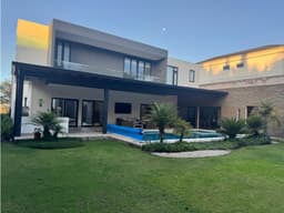 Casa con piscina en Puembo Venta y renta | Innova Real Estate