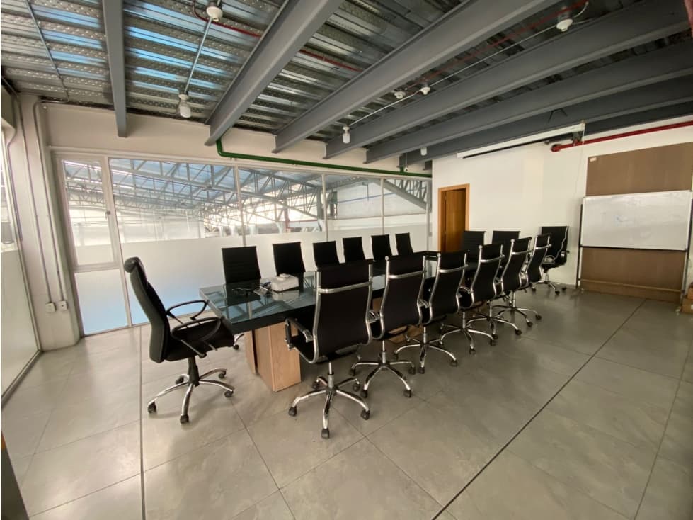 Quito Cotocollao Edificio de Oficinas en Alquilere — foto 6
