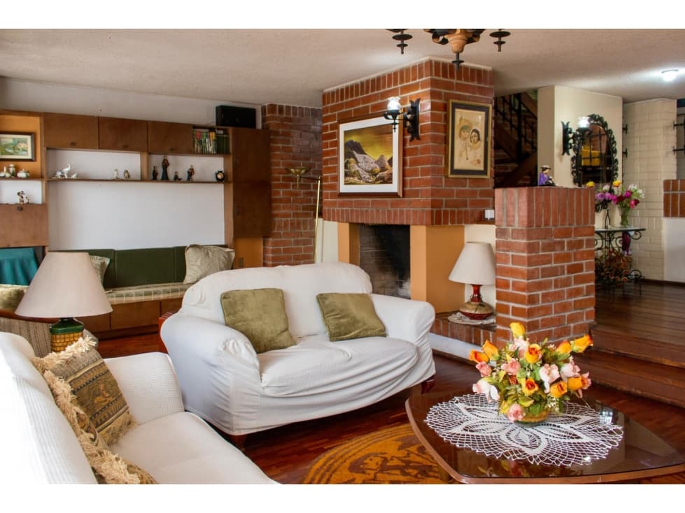 Casas en Venta en Quito sector Rumipamba con 5 Dormitorios y BBQ — foto 6