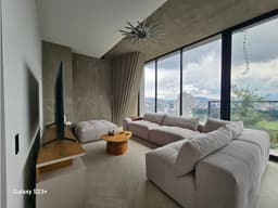 Rento departamento amoblado en La Carolina Piso 23 3 Hab