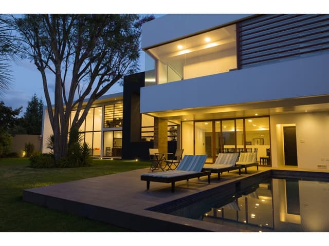 Casa de lujo en Renta Jardines del Este Cumbayá Seguridad y Elegancia