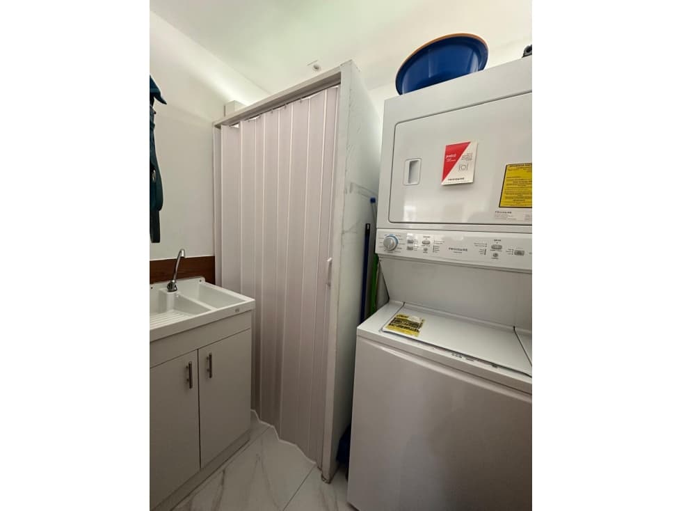 Casa en Venta Moderna 3 Dormitorios Av. Intervalles Cumbayá — foto 6