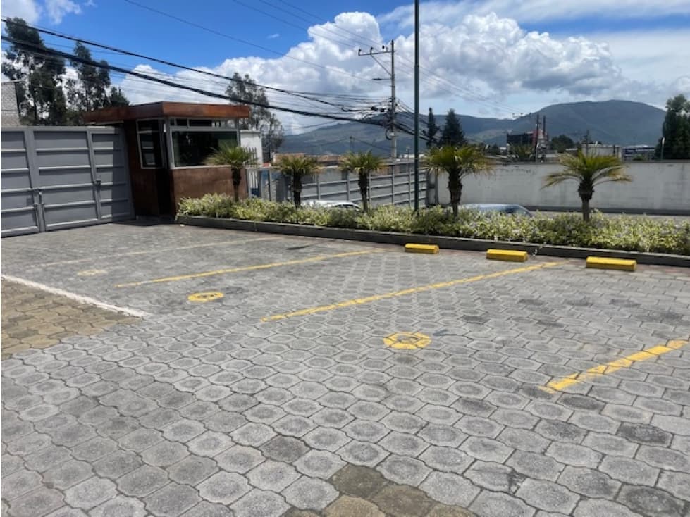 OFICINAS- SHOWROOM-GALPONES-BODEGAS SECTOR ELOY ALFARO — foto 4