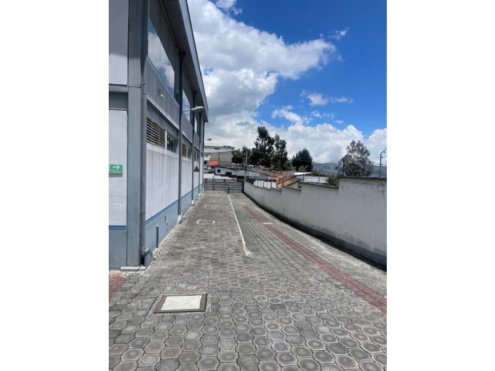 OFICINAS- SHOWROOM-GALPONES-BODEGAS SECTOR ELOY ALFARO — foto 2