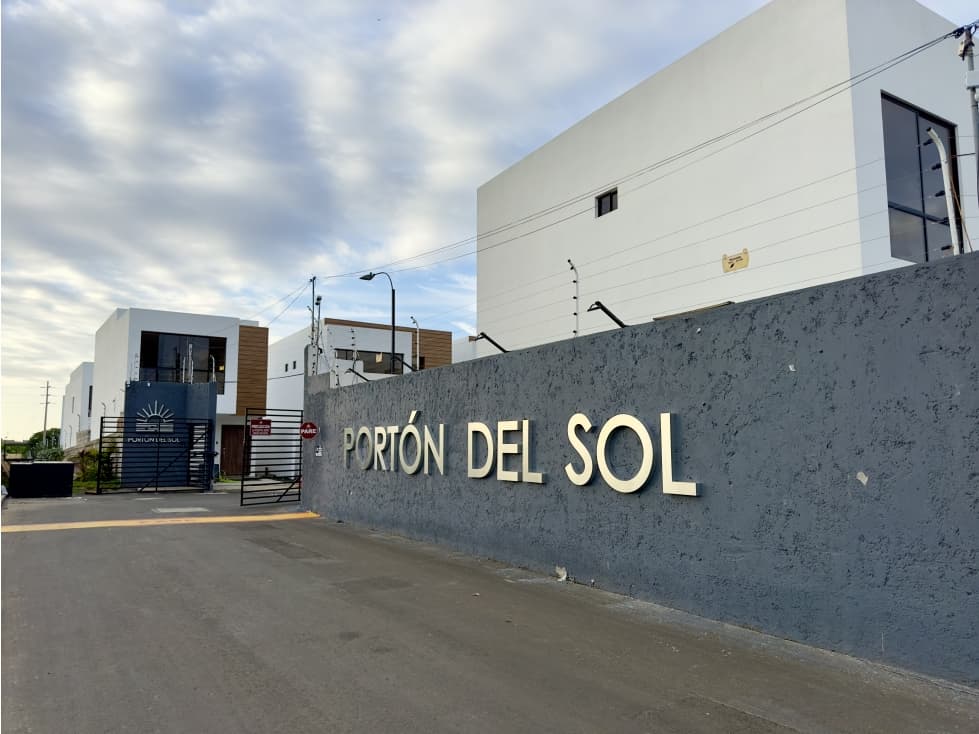 CASAS A ESTRENAR EN PORTÓN DEL SOL - MANTA — foto 3