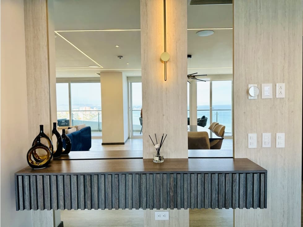 PENT HOUSE DE LUJO FRENTE AL MAR EN RIVA DI MARE, MANTA — foto 6