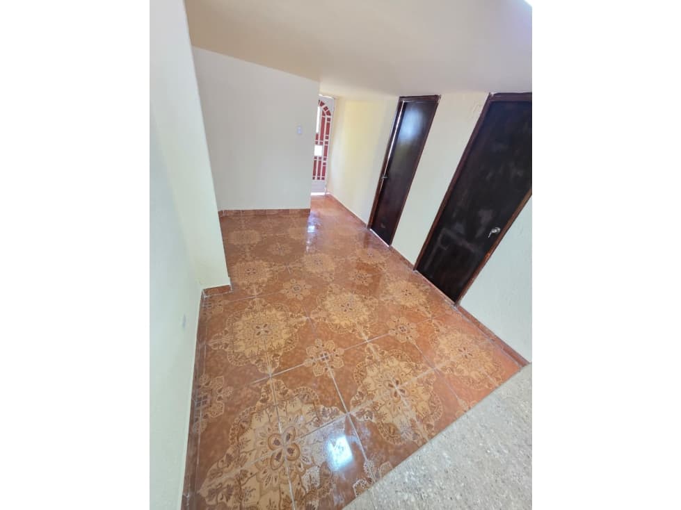 INMOPI VENDE CASA EN CONJUNTO CHILLOGALLO | IPS-0171 — foto 4