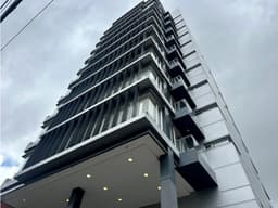 OFICINA VENTA Quito 58m2 con balcón plazaArgentina