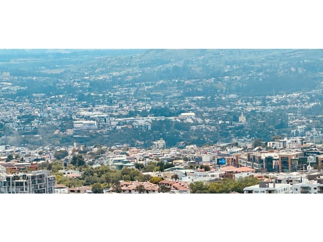 Terreno venta Cumbayá urbanización de lujo