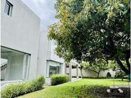 Casa Venta Cumbayá 4 dormitorios súper amplios