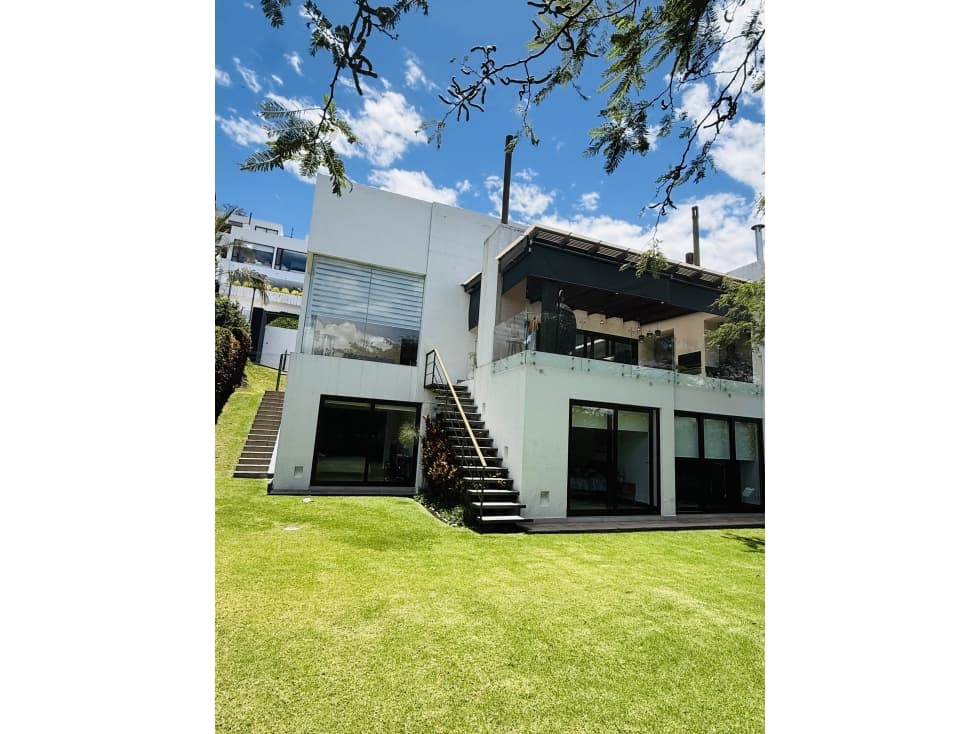 Casa en VENTA 3 dormitorios CUMBAYÁ Algarrobos — foto 1