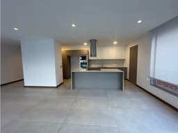 Departamento ALQUILER 3 dormitorios/balcón CUMBAYÁ jardines del este