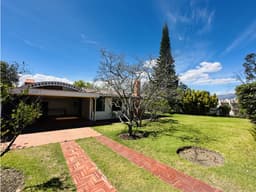 Casa Campestre 3 dormitorios ALQUILER CUMBAYÁ urbanizac privada