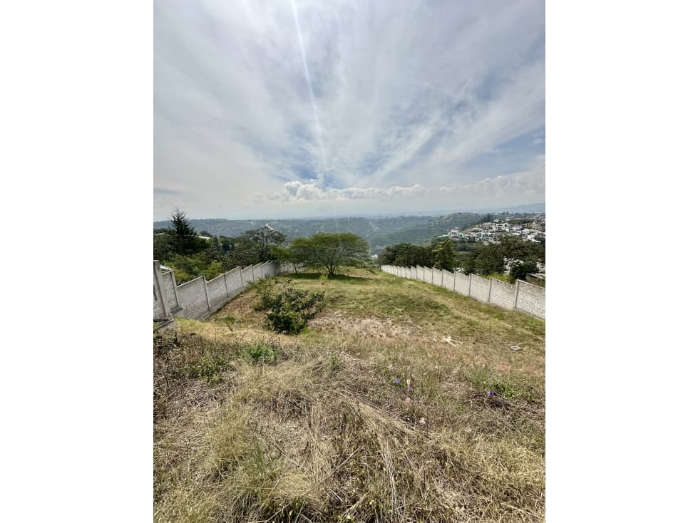 Terreno inclinado VENTA 4.250 m2 San Pedro de Nayón — foto 1